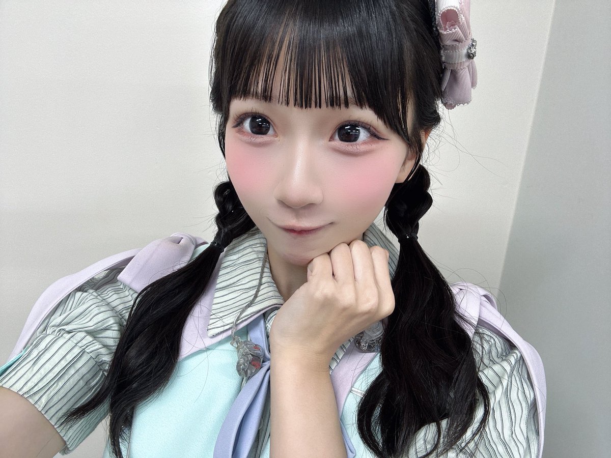 amano_konoa's tweet photo. ≒JOY 全国ツアー2026
兵庫公演ありがとうございました！💖🙇‍♂️

ペンライトの素敵な景色の中でパフォーマンスさせていただけて本当に嬉しいです😭💖兵庫でライブできて幸せでした( ;ᯅ; )
今日は三つ編みにしてみたよー！まいちゃんの髪飾り(*'ω' *)
#ニアジョイ全国ツアー2026
#ニアジョイ https://t.co/6CA6hva1DU