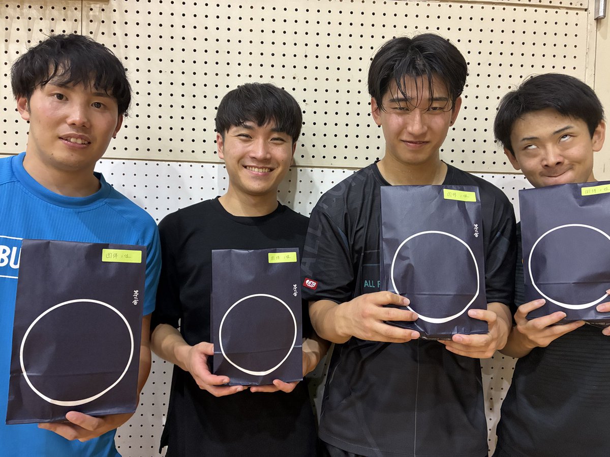 aaa1996MM's tweet photo. 優勝やっほい🏓 https://t.co/8EZL8WTBMw