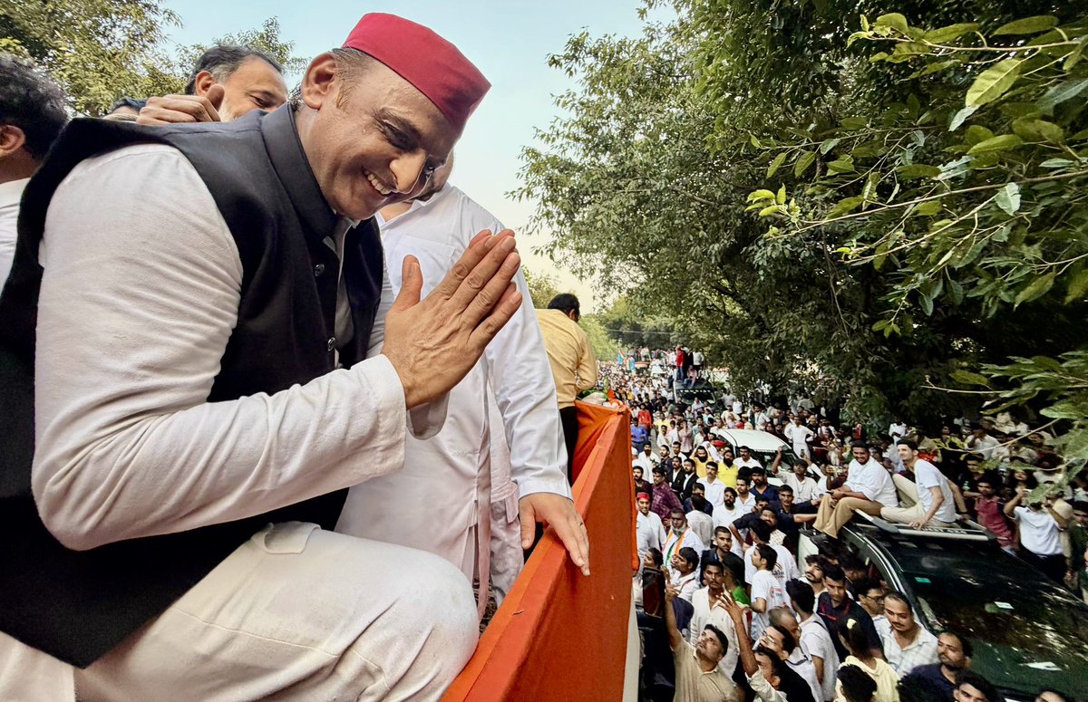samajwadiparty's tweet photo. बदलाव का आगाज़
PDA की आवाज़ https://t.co/OmvwFzCTjW