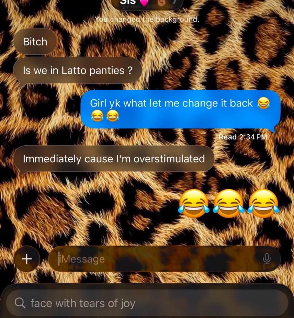 realmfpriya's tweet photo. Look what my sis said when I changed the background😂😂 https://t.co/nR79y5Vz5w