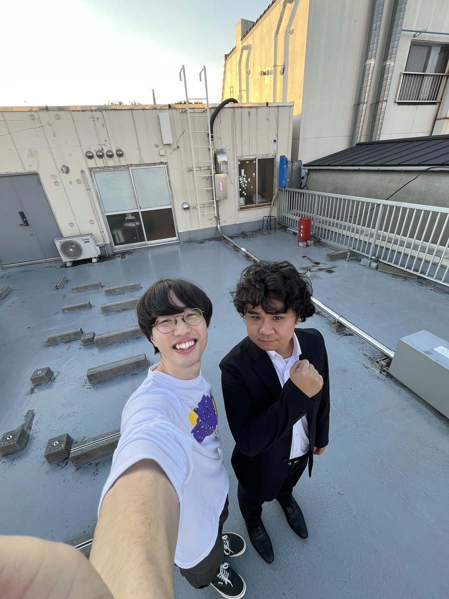 Hiryu_water's tweet photo. 本日はフルドライブ、セーリングストーンズありがとうございました！！

みんないた✌️
お客さん、出演者全員に飴を配る主催者もいた✌️

楽しかった！！ありがとうございました！！！ https://t.co/1n0Lp4iOfW