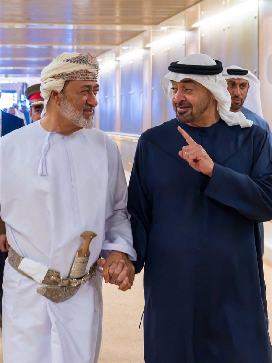 ua_mohmad's tweet photo. المعنى الحقيقي للجار السوء 

حفظ الله #السعودية قيادةً وشعباً ، وجعل كيد #الحوثي واتباعه ومن يدعمه ويموله في نحورهم

#عاصمتنا_تبقي_امنه  #مطارـالرياض https://t.co/nygLjb8sfK