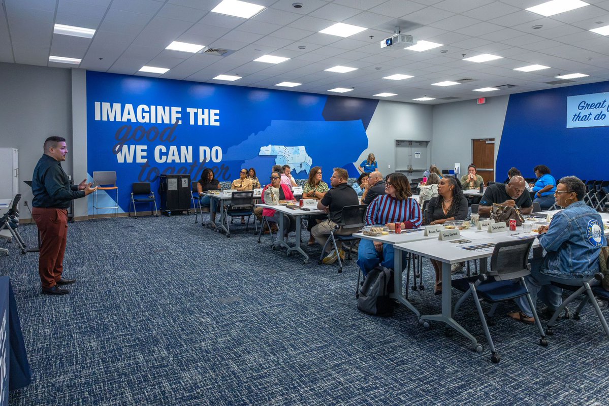 GoodwillSP's tweet photo. Recently, we brought professionals from across our community together for Essential Edge Live, a firsthand look at Goodwill’s professional development program. Thank you to everyone who joined us to connect, learn, and invest in their growth. 

Learn more at: https://t.co/67xB5MNlA0