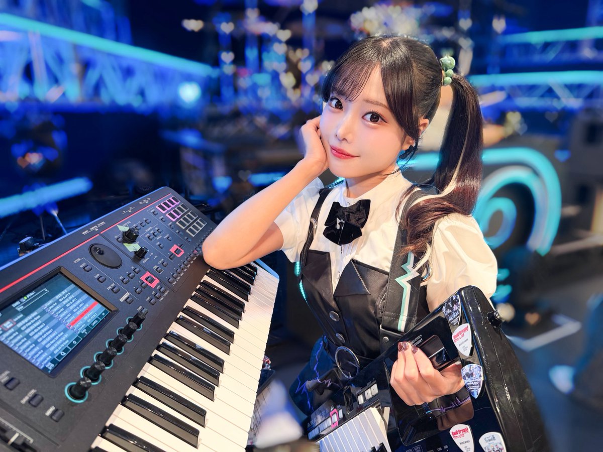 kurachireo's tweet photo. 【#バンドリ13thライブ】
DAY3 : RAISE A SUILEN「EXTREME EXPRESS」🎧

記念すべきナンバリングライブ。
#バンドリ！の歴史を紡ぐ一員として、その重みと誇りを胸に、バンドリーマーの皆様の愛を全身で感じながら、精一杯音楽しました‼︎

皆様とともに、この景色に出会えたことに
心より感謝申し上げます！