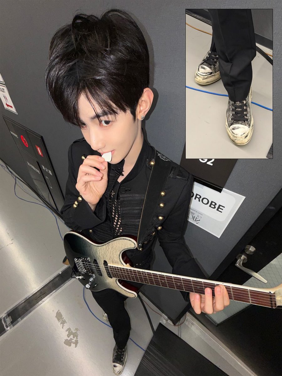 LovesickZhang's tweet photo. HALOOOO GELAR LAPAK DADAKAN, zeno sama gue okay malam ini. Boleh drop 3 lagu temanya kpop jadul yayayaaa, aku drop link Zeno-nya secepatnya https://t.co/3hX9MGxFFq