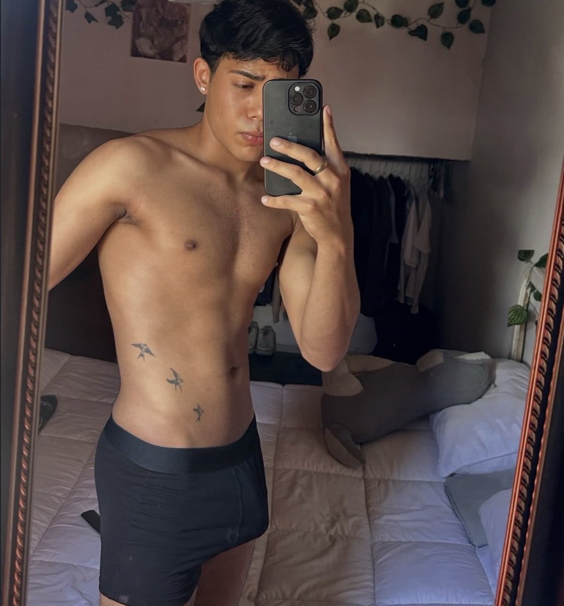 JesusSa66630879's tweet photo. Quien para hacer de todo? 🔥🥵 https://t.co/8z6hzj5cjk