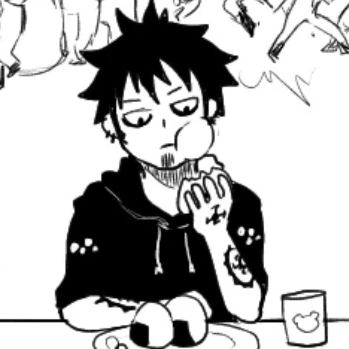 OpeOpeIcon's tweet photo. Lunch amid chaos https://t.co/fg2mCiyp2x