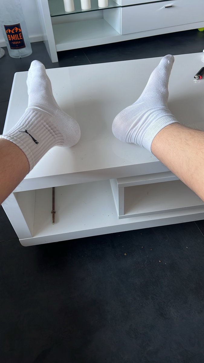 Noahq8gz's tweet photo. Just chilln🙇🏼‍♂️

#findom
#cashmaster
#feet 
#footfetish
#paypig
#footslave
#footmaster
#malefeet
#cashslave
#humanatm
#finsub
#findomslave
#cashpig
#footworship
#master
#walletdrain https://t.co/AQp5oiTLrU