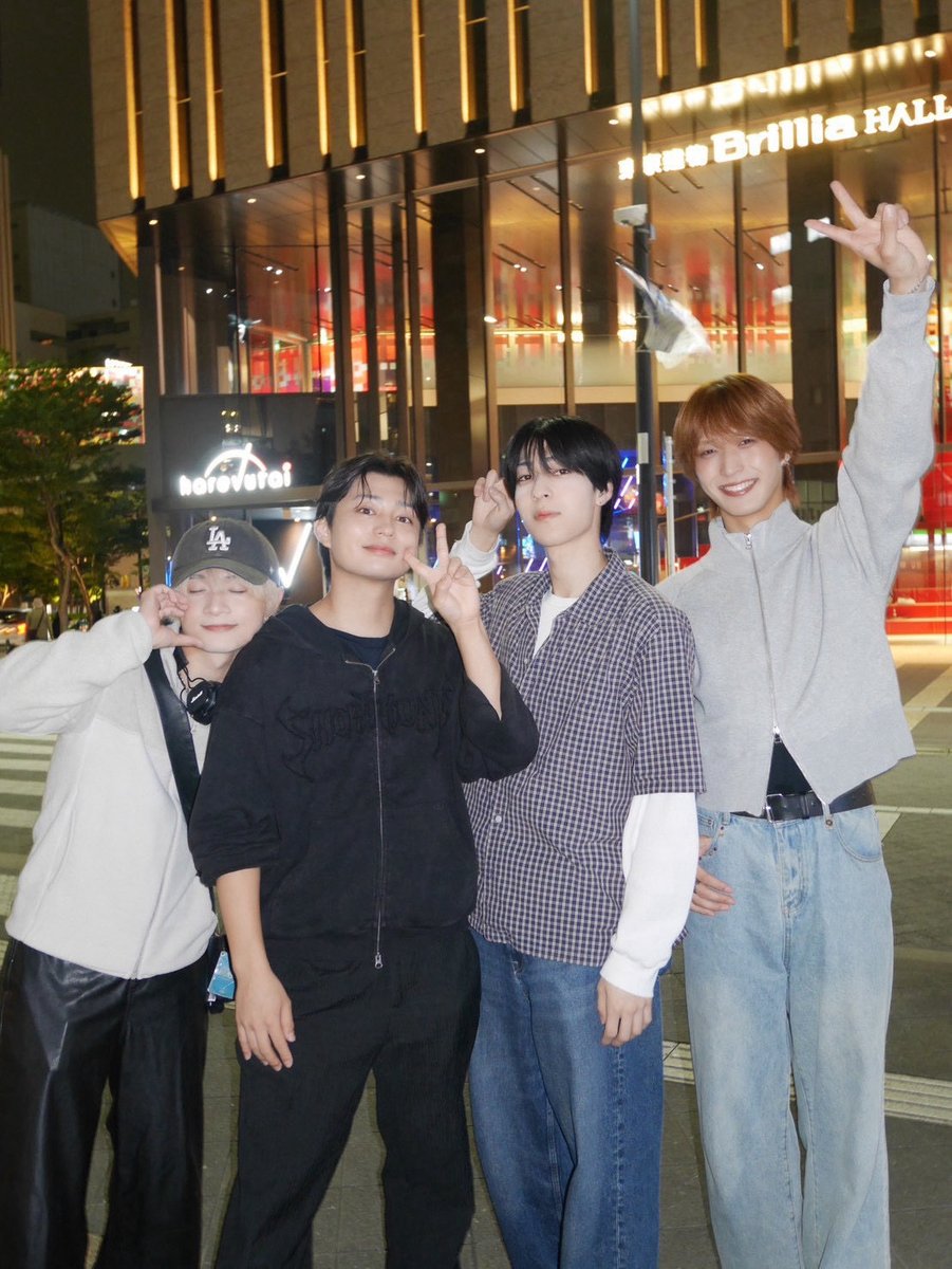 1NEG_members's tweet photo. YAMANOTE JOURNEY🚃
BëAの皆さん見てくれたかな？

そして10月の【 企画募集✍️ 】
大塚・巣鴨・駒込・田端・西日暮里
各駅でやってほしい企画を大募集！

例)
〇〇駅オススメのお店を探して！
〇〇駅で人気の〇〇を調査して！etc

こちらの投稿に ♡+RT＋企画リプライでJourney pass 1Pです‼️ https://t.co/vIhyQDZ57o