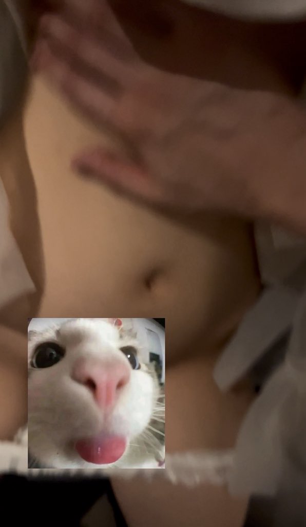 isabelilium's tweet photo. 感觉自己咋像个小宝宝似的呢好圆滑可爱的肚子，怪不得哥哥喜欢摸我的肚子 
一看就是全脂人… https://t.co/8EkE5Cfrz5