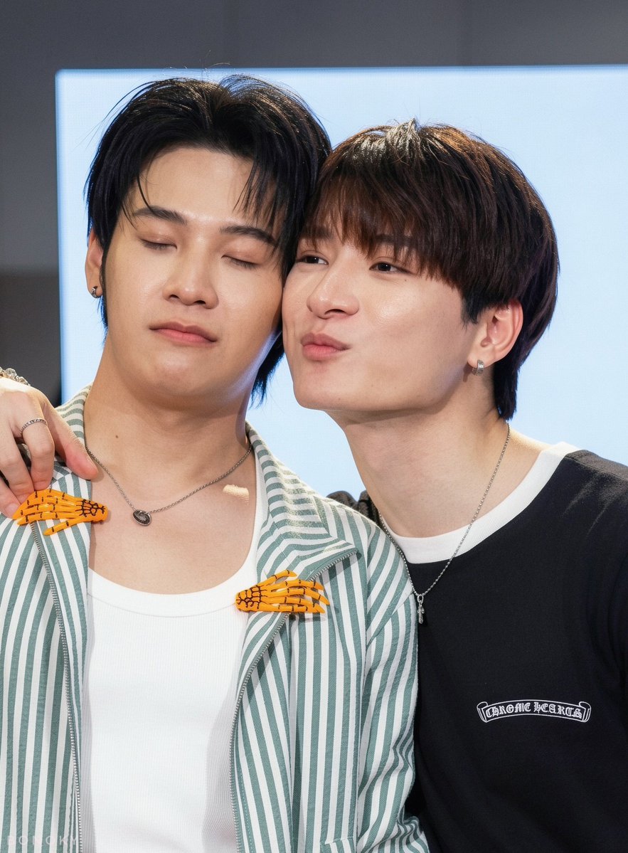 bonoky's tweet photo. จังหวะจุ่ม ไวเกิ๊น 🫠

RUANGSANG FAM SMILE DAY

#GMMTVFANIVAL2026HappyFamilyxKS

#KristSingto
#คริสสิงโต
12 Oct'26 https://t.co/CjKC6MgCNp