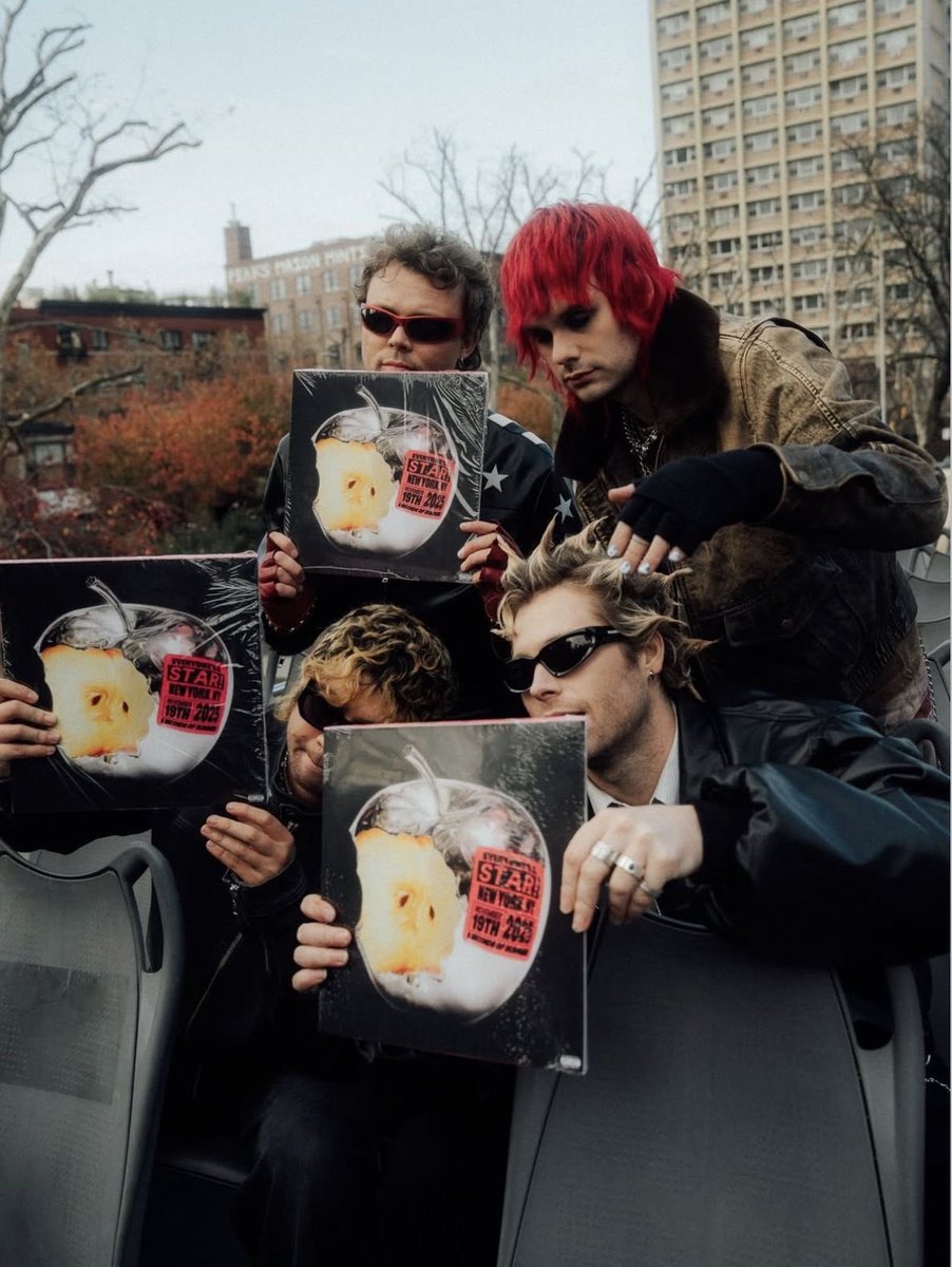 The5SOSYears's tweet photo. 🚨 ⭐️ 5SOS have apparently submitted for The Grammy’s according to Forbes! 

It’s a work in progress, but there is a submission…. 

via @lrhsources https://t.co/IZFL8S1UTK