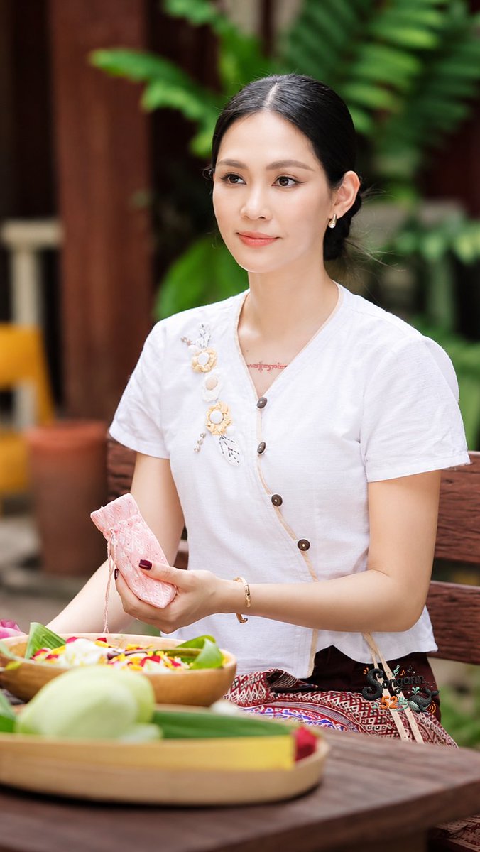 Songann_APW's tweet photo. แม่ครูบุหลัน ช่างงดงามยิ่งนัก

KHOM KHLANG EP6
#ข่มขลังตอนที่6

#bintsireethorn ༊ .˳༚༅༚ https://t.co/5LAusiDYxi