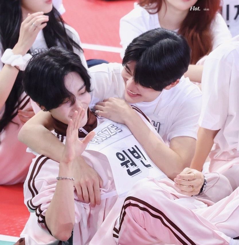 iconiqtear's tweet photo. กุชิอนเบ้บมากกกกกกก โดดขึ้นเรือมาสิทุกคน 🙂‍↕️🫵🏻 https://t.co/awqWMcfmJy
