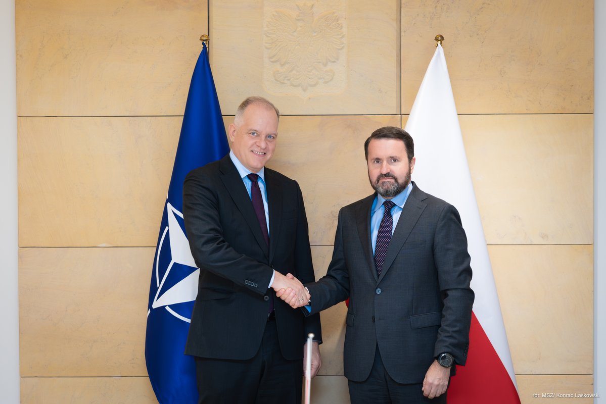 PolandMFA's tweet photo. Deputy FM Robert Kupiecki held consultations with NATO Assistant Secretary General for Political Affairs and Security Policy Doug Jones.

The discussion covered key political-military issues on the NATO agenda, including deterrence and defence policy and support to Ukraine 🇺🇦.

#StrongerTogether