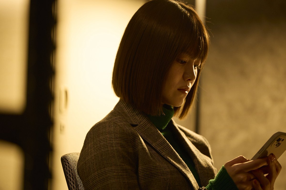 hideandseek_ntv's tweet photo. #ハイドアンドシーク 0秒前の彼女
【第𝟑話】𝟏𝟎月𝟏𝟖日(日)よる𝟏𝟎時𝟑𝟎分

【第2話🍬見どころタイムコード】
①津倉を誘き出すため
　メッセージを送る紗奈→8:13
②兵頭の「紗奈って誰？」→16:25
③津倉アクションシーン→36:24
④クローバーアクションシーン→39:14

ぜひ、TVer・Huluでご覧ください！
▼TVer🔗https://t.co/6wSOdwbvV5
▼Hulu🔗 https://t.co/p07eUislQQ

福士蒼汰
志田彩良
田中樹
武田梨奈