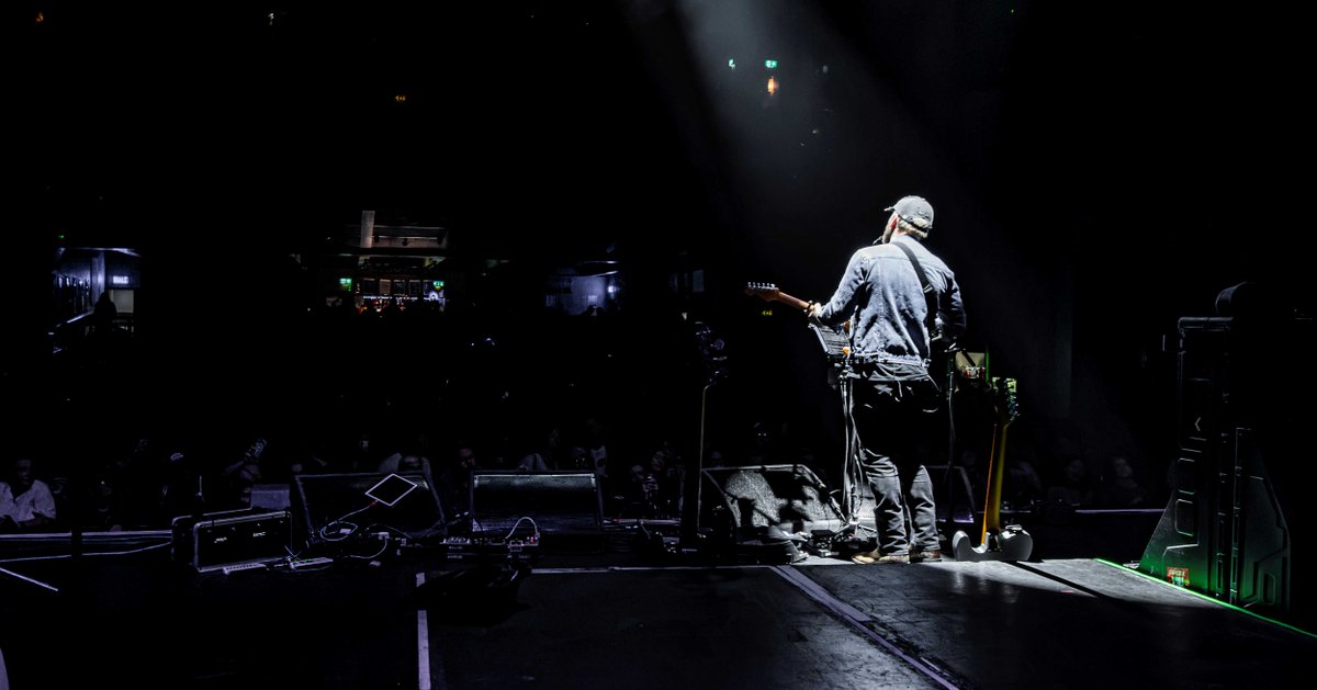 O2AcademyGla's tweet photo. Cody Pennington returned to Glasgow on Saturday with a proper Nashville-style production and some amazing vocals!

📷 Stephen Wilson Photography

#CodyPennington 10-10-26 https://t.co/ZicwBxhaW4