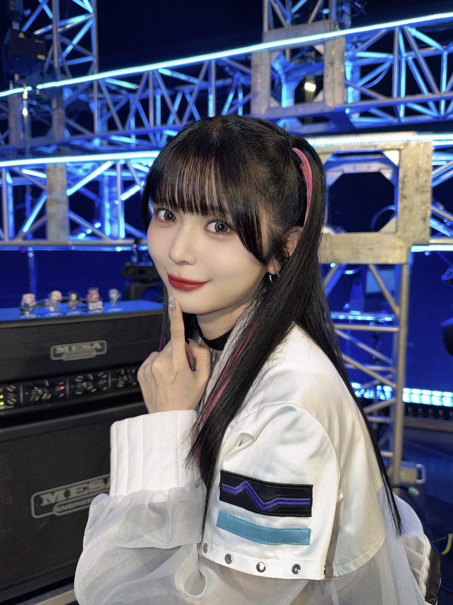 risa_tsumugi's tweet photo. 2026年！RAS納まったあああ😻🎧
来年は早々にツアーも決定よ*\(^o^)/*
共にブチかまして参りましょうぞｯｯ！

#RAS_EXTREMEEXPRESS
#バンドリ13thライブ #RAS https://t.co/vrscBfnx8P