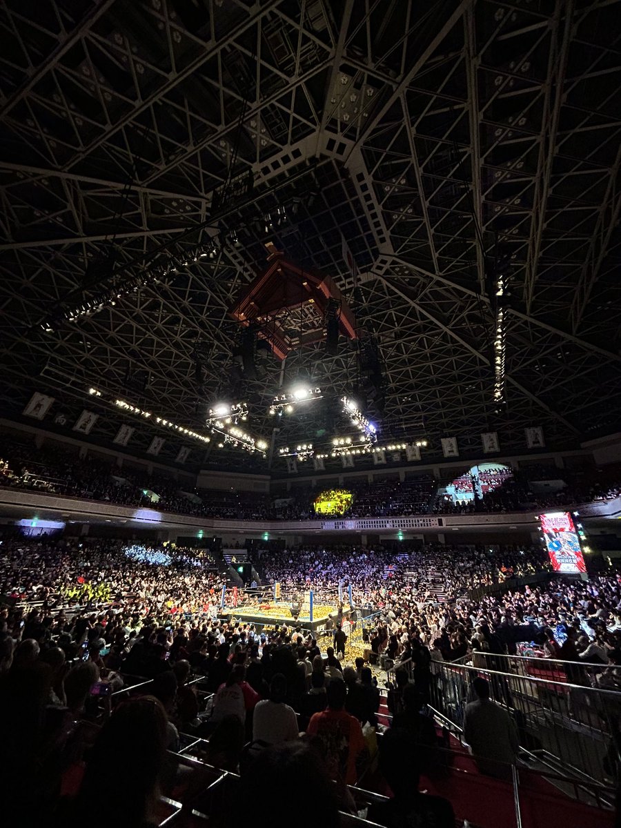 bibiruookichan's tweet photo. #njpw
 #njkopw
 #両国秋の陣
#新日本プロレス

チャンス大城先輩と両国国技館へ！

新日本プロレス😆😆💖💖

大歓声の中でのプロレスは本当にたまらない！！！㊗️㊗️㊗️ https://t.co/HIwebKmPSI