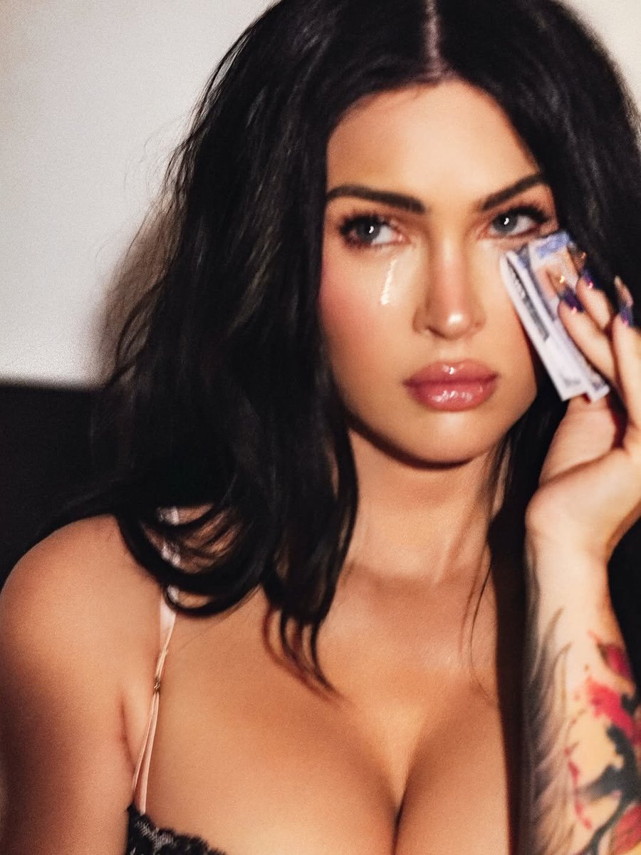 RowhanX's tweet photo. Megan new post https://t.co/CXK1TymBVi