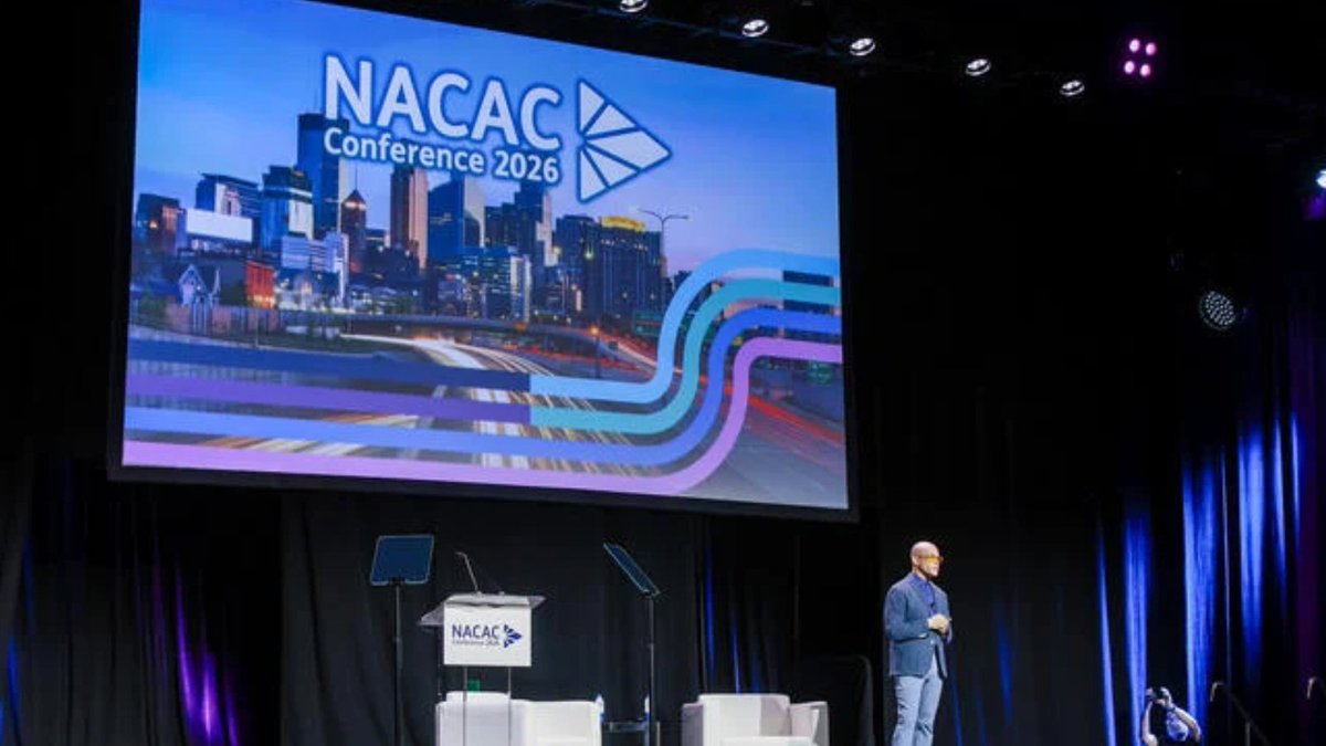 insidehighered's tweet photo. 4 Takeaways From @NACAC's Annual Admissions Conference

Spirits were high at the annual convention, held this year in Minneapolis, with many speakers focused on how to best communicate their institution’s value to prospective students. https://t.co/huV2Sy0Xjo https://t.co/4YPhc93DPI