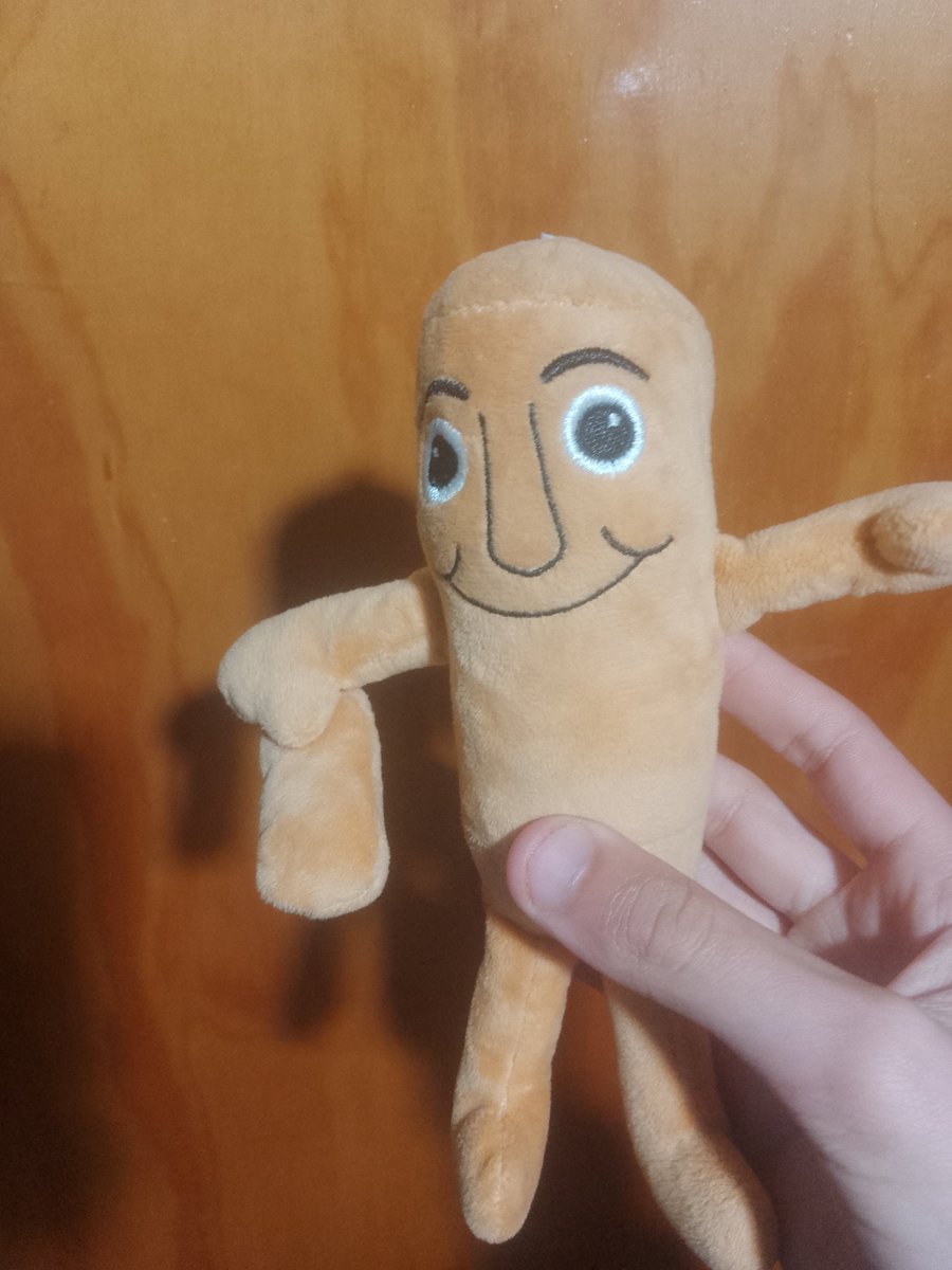 Track_Here's tweet photo. Gm LENTOS,creo que ya llegó el momento de normalizar el traer un Tung Tung sahur de bolsillo osi osi https://t.co/IiyjGGmLNk