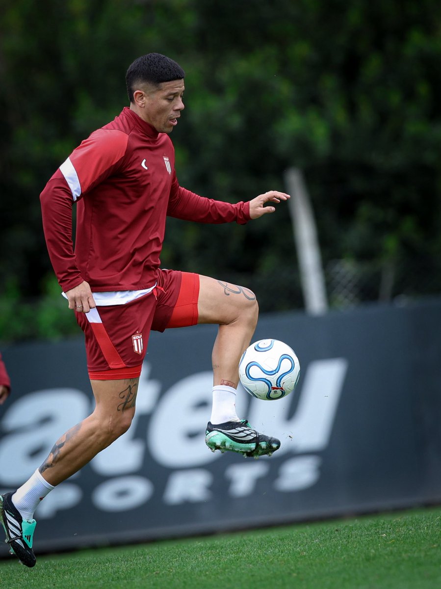 EdelpOficial's tweet photo. Semifinal a la vista 🔜🏆 

Jueves 🆚 Flamengo en UNO https://t.co/mUxw3e6lsA