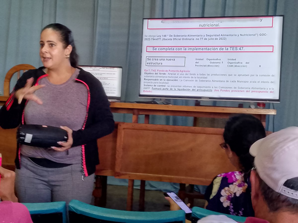 EstradaDan68515's tweet photo. Desarrollamos en el municipio seminario de preparación sobre el eje temático #5 que trata sobre la autonomía municipal.
#Guane
#PoderPopular
#CubaVencerá https://t.co/nKNH2kDPh7