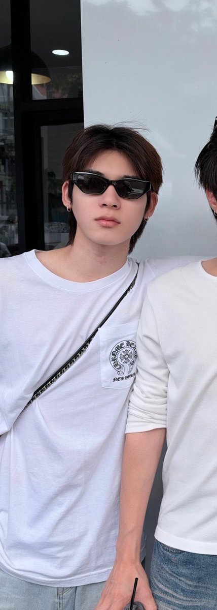 PPtnp_08's tweet photo. น่าจะเสื้อคู่ เพราะถ้าเสื้อตัวเดียวกันตี๋น่าจะใส่ไม่ได้ 555555 https://t.co/jLo0udmit5