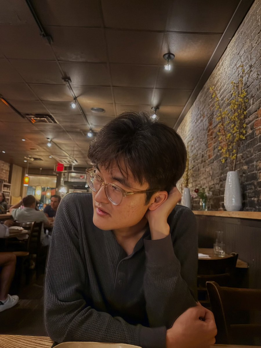 will1us's tweet photo. 23 years old today 🙏 https://t.co/Ge3UCZaf3E