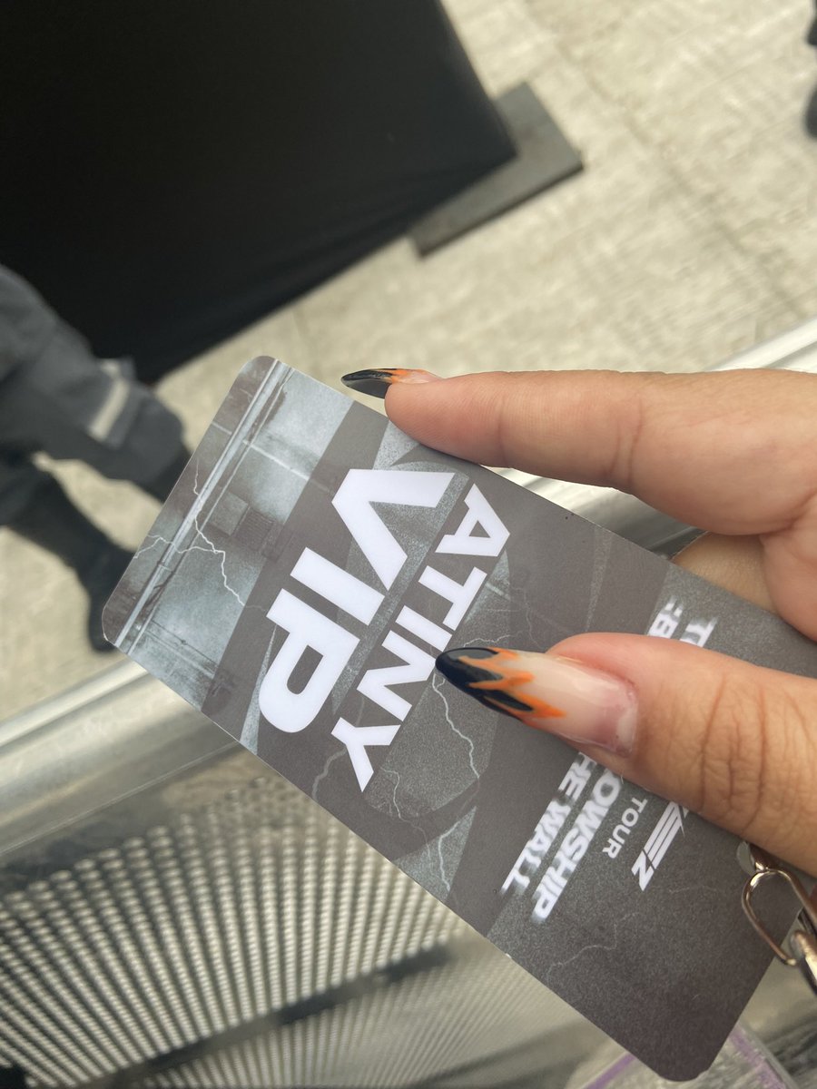 yeosector's tweet photo. manifestando desde já https://t.co/YXQvjmYXie