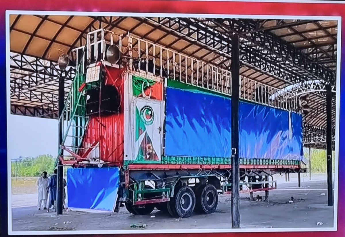 QamarZahir's tweet photo. @InsafPK پی ٹی آئی کا KPK میں جنازہ نکل گیا 🤪🤣 https://t.co/0SUptopweU