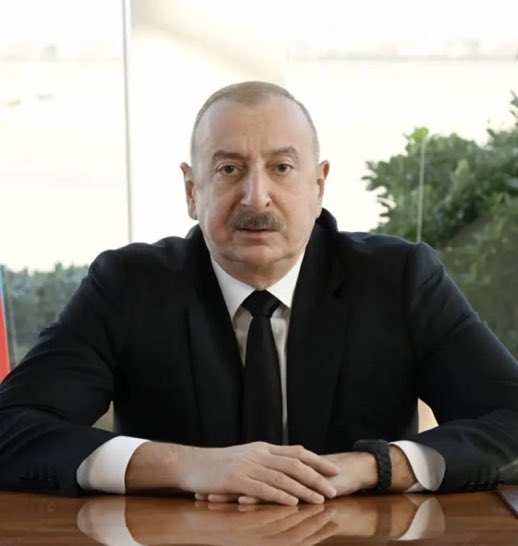 tameraksoya's tweet photo. Aliyev Türk kimliğine bürünmüş siyonist bir yavşaktır. https://t.co/C8FiFhafFS