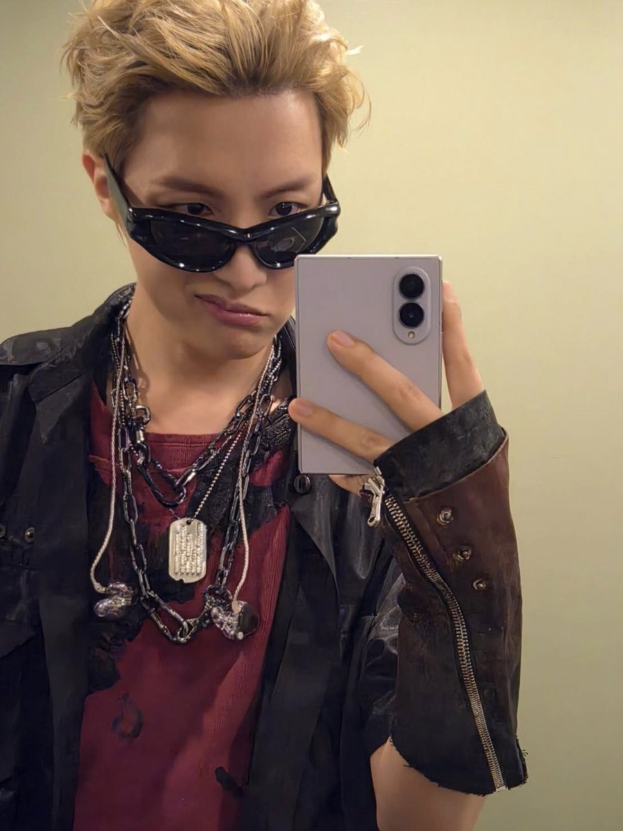 ghoostkook tweet picture