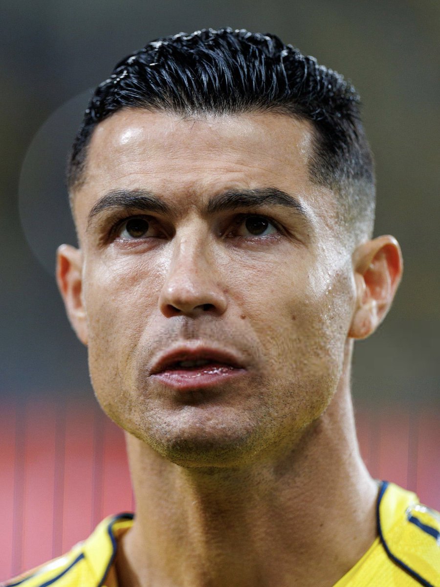 CristianoXtra_'s tweet photo. 🚨 𝗡𝗘𝗪: The Saudi-led coalition says its air defenses intercepted a ballistic missile fired by the Houthi militia toward the Saudi capital, Riyadh were Al Nassr and Cristiano Ronaldo are located. https://t.co/5o63ZEUDU3