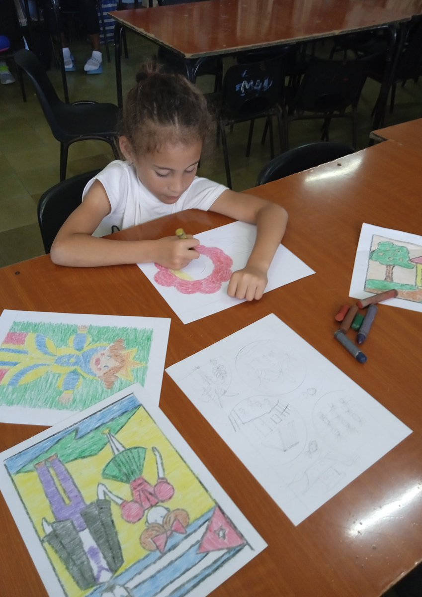 JatDpto's tweet photo. Los talleres de los Instructores de Arte en #Cuba constituyen un dispositivo pedagógico de educación estética: articulan recepción y producción artística para desarrollar sensibilidad, juicio crítico e identidad cultural en las nuevas generaciones.
#SanctiSpíritusEnMarcha https://t.co/9qv3wPKW6z