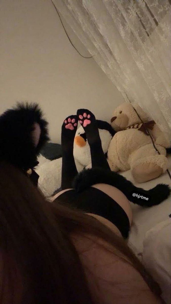 hjrtme's tweet photo. #pawsocks #egirl #nsfw https://t.co/FLsuFfl4Fy