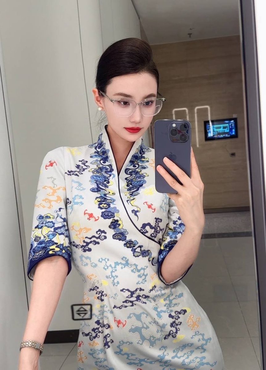 AslamWoking786's tweet photo. 真服了，今天刚下飞机就被粉丝逮到了，呜呜呜😤

我是找搭子  不是卖的   不是门姐 有些人请自重好吗！ https://t.co/jrh9Jvm1BO