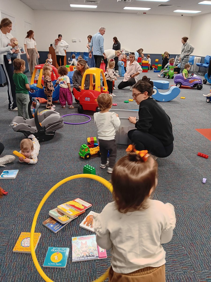 MarpleLibrary's tweet photo. Thank you for a great Toyland today! This week Storytimes will be Tues and Fri and our 1st Wiggle &amp; Shakes will be Thur. All are at 10:30am 1st come, 1st serve in the downstairs Meeting Room with a 100 room capacity. We HIGHLY recommend arriving at least 10 minutes early. https://t.co/Su7BMHREWj