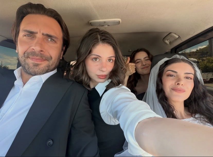 Aextbd's tweet photo. Themmmm 🤏🏻 #TaşacakBuDeniz #UlaşTunaAstepe #DenizBaysal https://t.co/nz1mdkGQCM