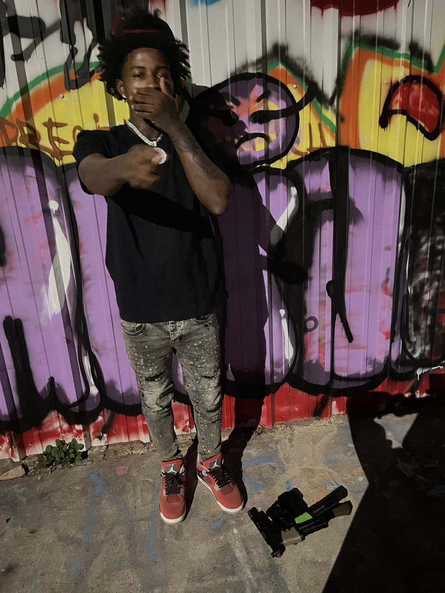 Mjtharealkrook's tweet photo. Dopeboy🩸🖤 #fyp #DallasTx https://t.co/2Dn8qNE9AG