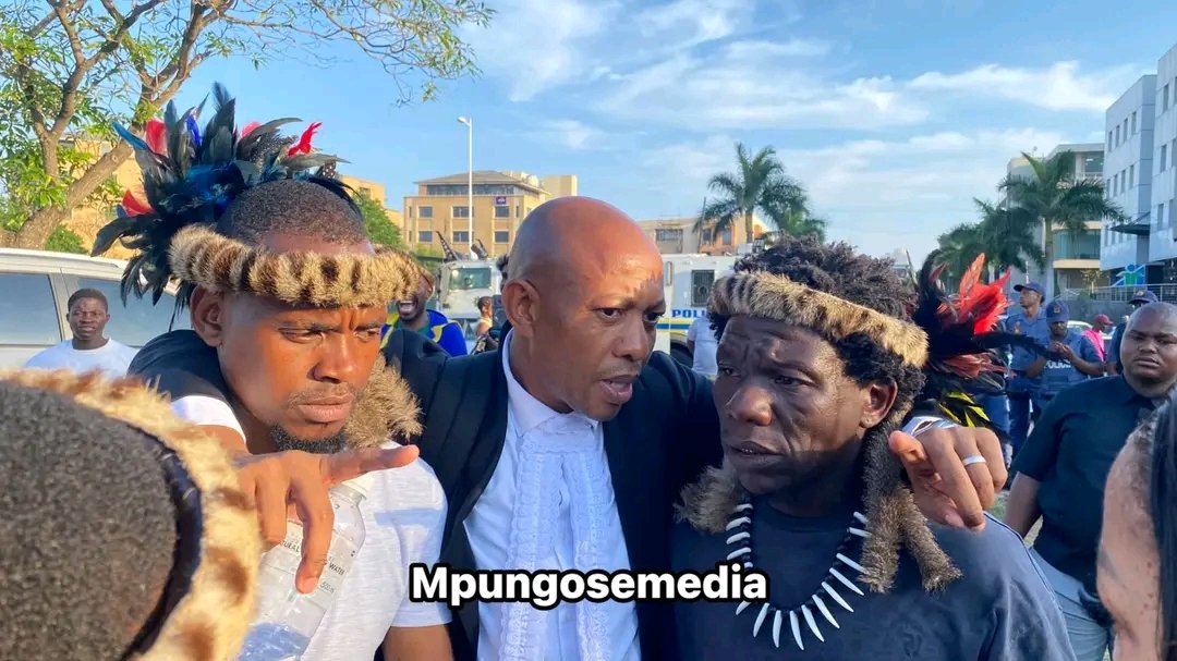 joy_zelda's tweet photo. Can We Show Appreciation to Xolani Zuma 🙌🙌🙌 https://t.co/plkN0pRupx