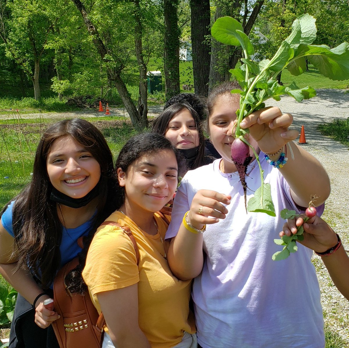 ErickKIHansofOL's tweet photo. Spring STEM field trip slots are still available. Visit TSC at Moore Road Farm, or bring the experience to your school with a reverse field trip led by TSC staff. https://t.co/ffBEC4OfwQ