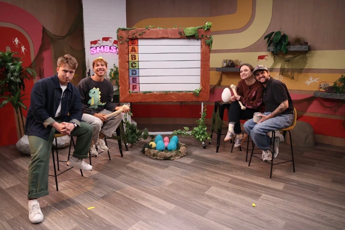 smoshbase_'s tweet photo. Smosh Pit community post

"TOMORROW, we're ranking DINOSAURS 🦖🦕" https://t.co/L1JOu5zkCe