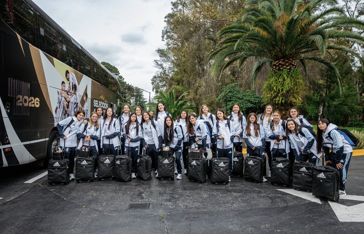 FutbolerasAR's tweet photo. 🇦🇷🛫🇲🇦 La Selección Argentina Sub-17 viaja rumbo a Marruecos para disputar la Copa del Mundo.

⭐️Argentina disputará el Mundial de la categoría por PRIMERA VEZ en su historia. https://t.co/SJJbP2XqrP