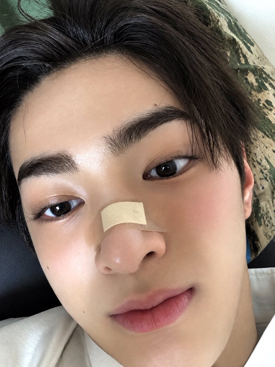 keonhoaway's tweet photo. @yufanaway @juhoonaway @edwardsaway @seonghyeonaway https://t.co/3corNU0a5D