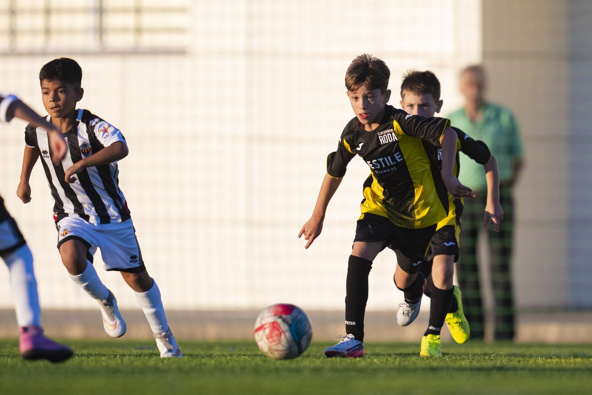 cdroda's tweet photo. GALERÍA 📸 | BENJAMÍN D - Promesas Castalia

Consulta las mejores imágenes aquí 👉 https://t.co/lUVNkdW8YE

#CDRoda #SomRoda https://t.co/OHViyXdJZA