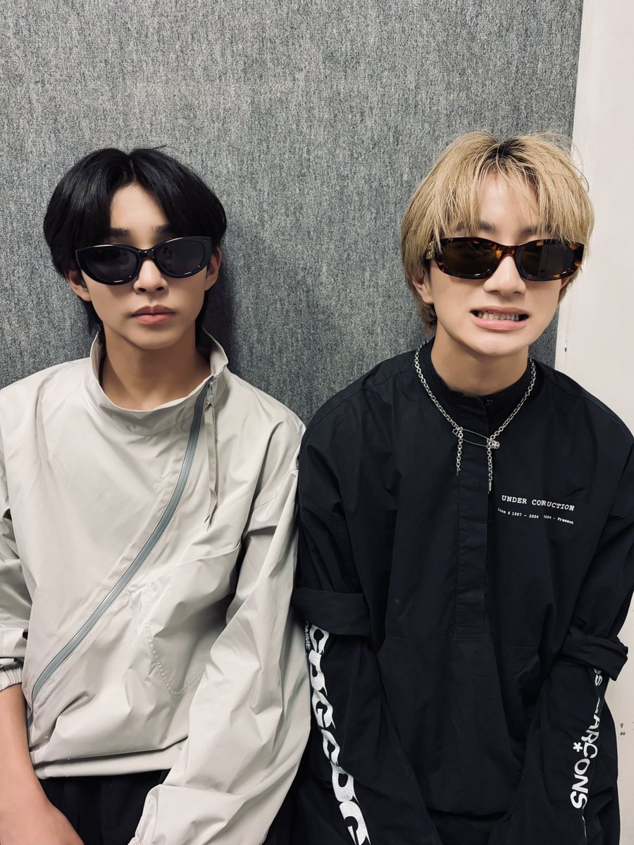 voksydays's tweet photo. ［ #ボクシダイ の日々 ］

#飯世善文 / #荘司亜虎
最年少コンビ
-
#ボクひび #VOKSYDAYS https://t.co/MchJzg9Rcz