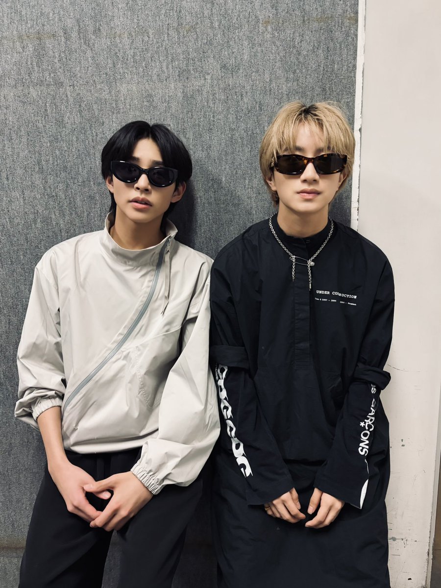 voksydays's tweet photo. ［ #ボクシダイ の日々 ］

#飯世善文 / #荘司亜虎
最年少コンビ
-
#ボクひび #VOKSYDAYS https://t.co/MchJzg9Rcz