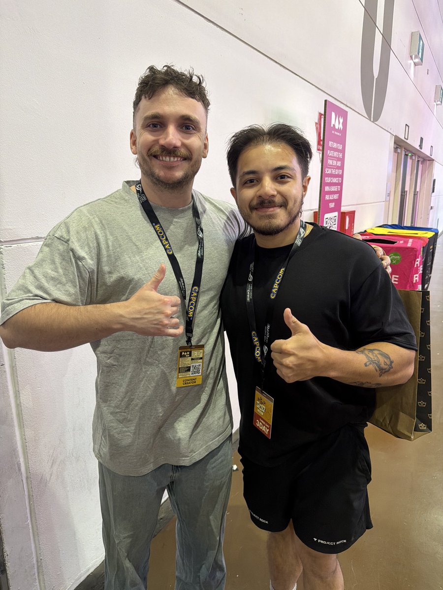 ThySaki_'s tweet photo. Well that’s another @PAXAus done and my liver isn’t liking me 🫠 time to do it again next year #paxaus #anzstreamer 

I’ll stream again though I promise 🫶🏼 https://t.co/slGOBQAf00